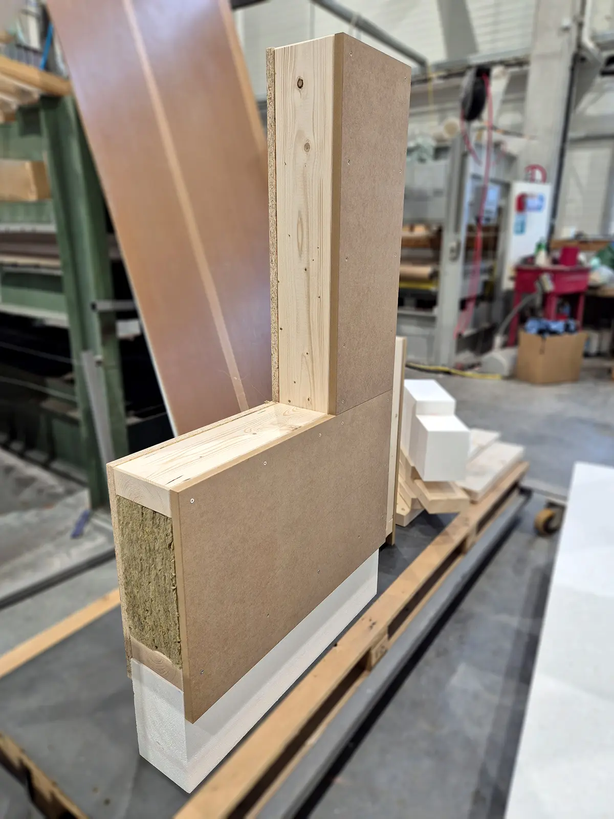 Sockelprofile für Holzwände